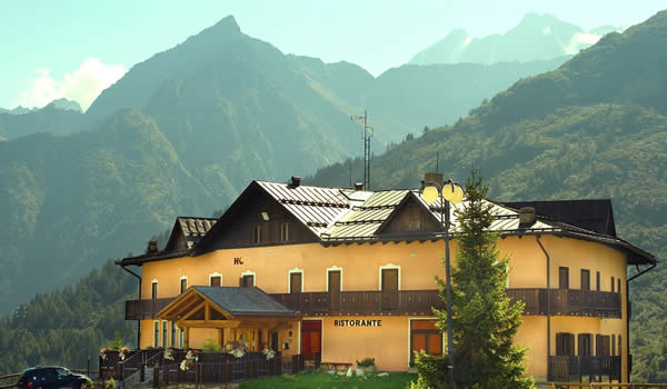 Hotel al Passo del Tonale Hotel al Passo del Tonale