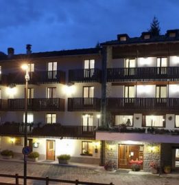 Hotel Champorcher Esterno
