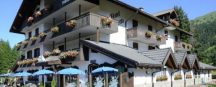 esterno hotel bellamonte in estate
