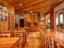 chalet-pinzolo-sala-pranzo
