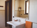 agriturismo-gualdo-tadino-appartamento-biancospino-bagno
