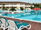 hotel-gruppi-lagogarda-piscina