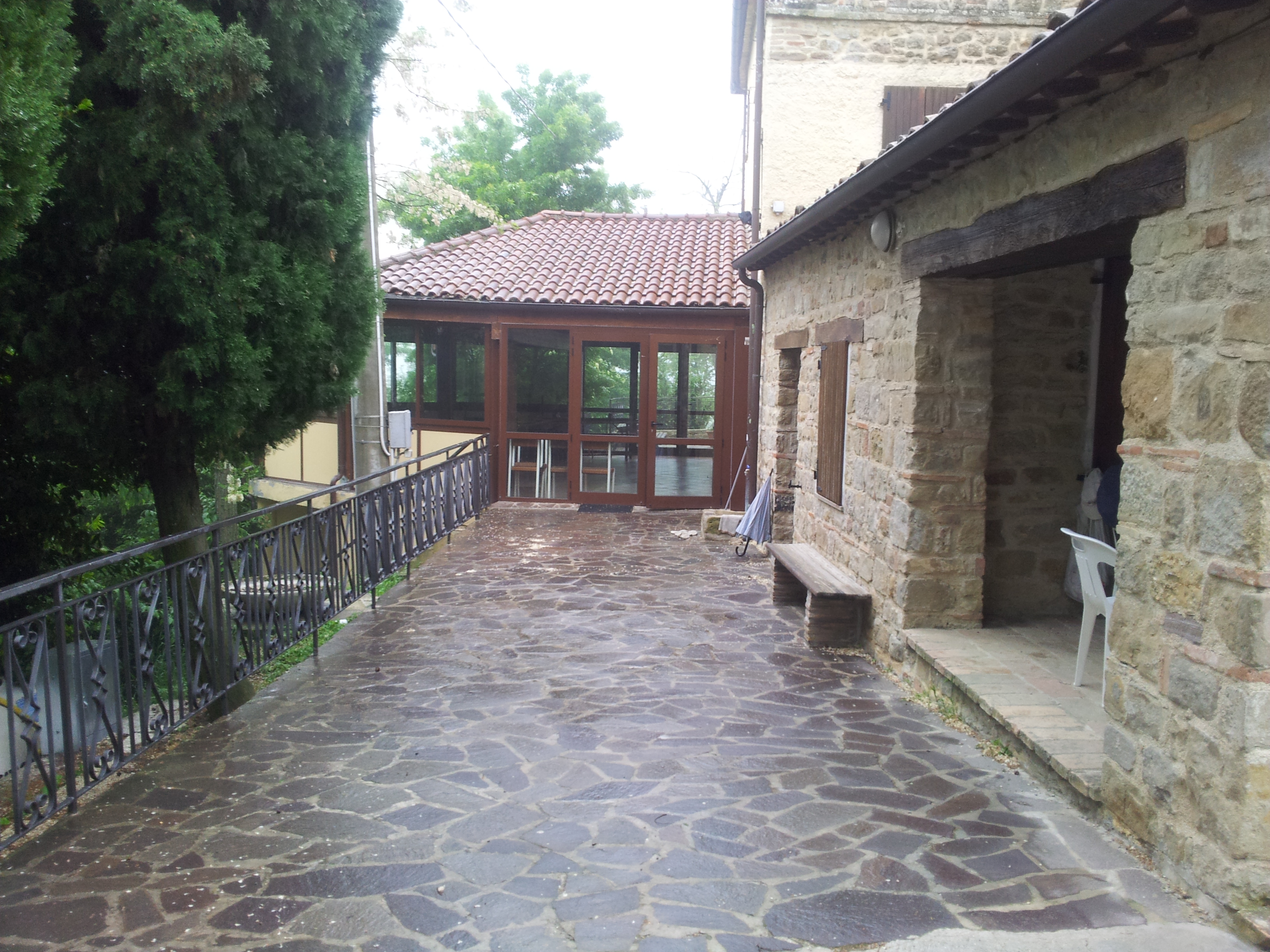 Casa a Sassocorvaro sulle colline marchigiane rif. 204