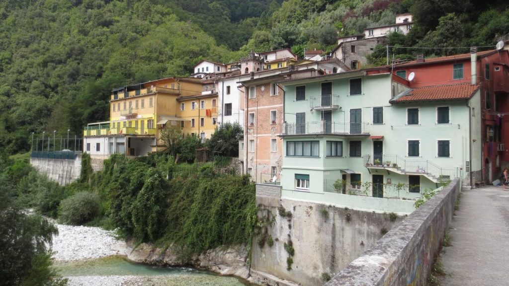 Casa in autogestione a Marina di Massa